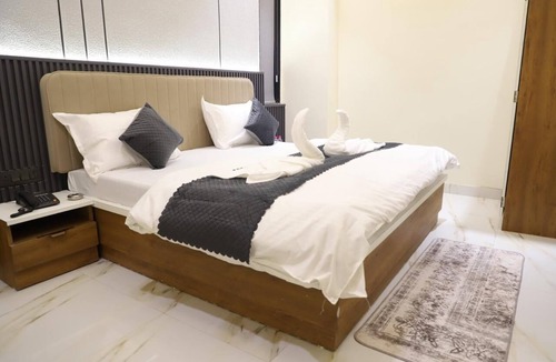 Ajmer Hotel | Moresta Ajmer Hotel with Rooftop Bar