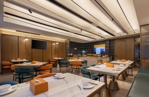 Liubei District Hotel | Morning Up