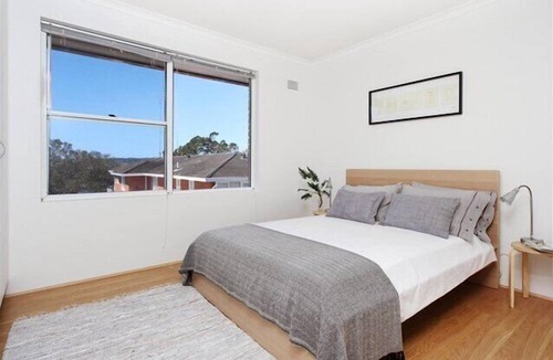 Mosman Apartment | Mosman BOT01 Botanic Rd-Balmoral 2BR Balcony Steps from Balmoral Beach Esplanade