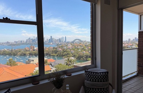 Mosman Apartment | Mosman | Stunning Opera and Bridge View | KozyGuru