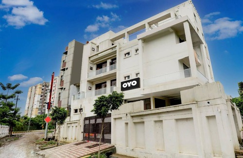 Gomti Nagar House | Motel ∙ 3 guests