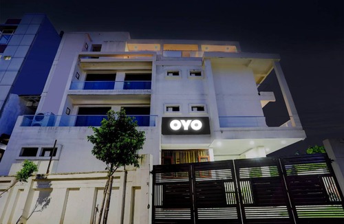 Gomti Nagar House | Motel ∙ 3 guests