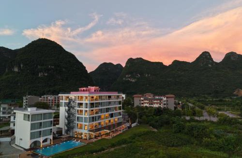 Liu Sanjie Scenic Area Hotel | Mountain Search Snow View Hotel (Yangshuo Water Ink Landscape Store)