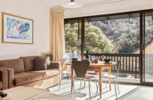 Thredbo Apartment | Mowamba D5