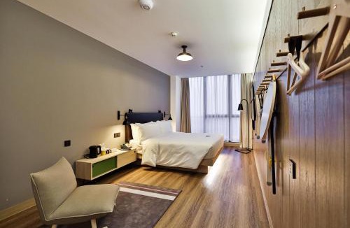 Qingpu Hotel | Moxy Shanghai Hongqiao NECC