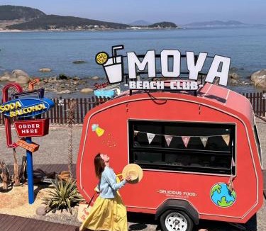 Diaolongzui Hotel | Moya Resort Hotel-Near Laoshan Scenic Area,Free Private Beachcombing, Free DIY Experience, 3 Free Photographers' Photos, Paid provision Featured Seafood