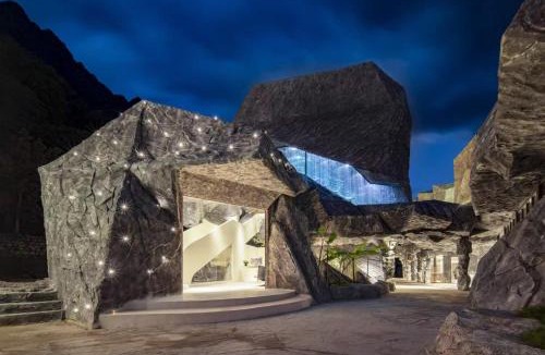 Hutiaoxia Hotel | Moye Cliff Luxury Resort