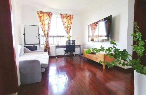 Baoshan Apartment | Mrs Li's Home - Metro Line No 7 nearby -Shanghai University