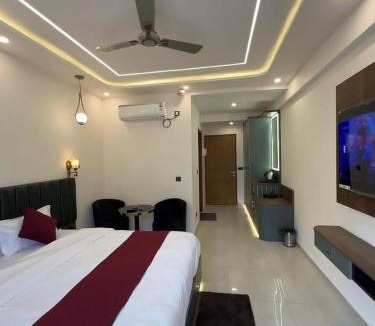 Mohangarh Apartment | My Guest Stay at Omaxe Hazratganj