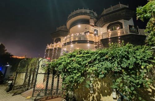 Mathura House | Naari Hotel & Home Stay