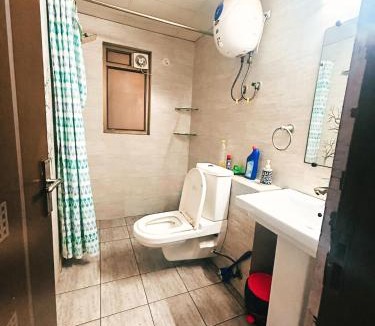 Vrindavan Apartment | Namah 1 BHK Resort Homestay with KITCHEN -4 min from Prem Mandir