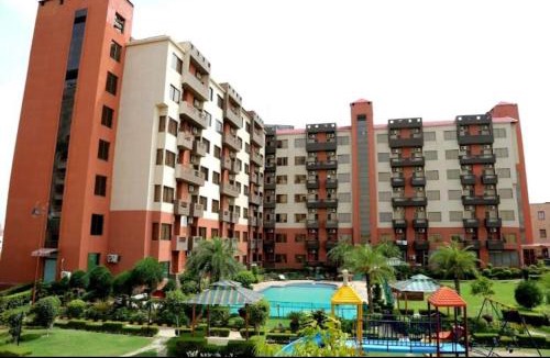 Vrindavan Apartment | NAMAH RESORT HOMESTAY with KITCHEN Near PREM MANDIR