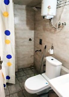 Vrindavan Apartment | NAMAH RESORT HOMESTAY with KITCHEN Near PREM MANDIR