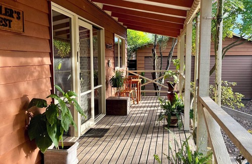 Eildon House | Namastayz is surrounded by mountains, 700m from pondage, Lake Eildon 5min drive