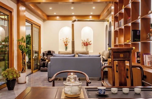 Shangri-La Bed & Breakfast | Namzhuo Tibetan-style Courtyard Manor