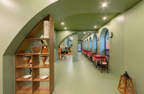 Yazhou District Hotel | Nanxiang Shushan Hotel