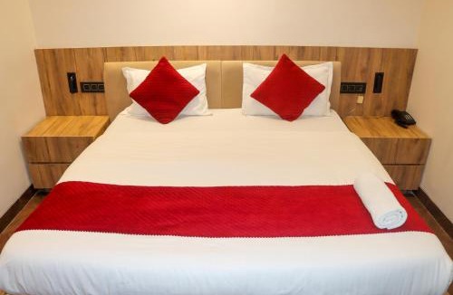 Bareilly Hotel | Narrow Gauge Hotel