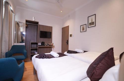 Paltan Bazaar Hotel | NE Heritage Residency