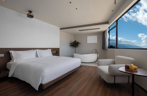 Dali Ancient Town Hotel | Neo-garden