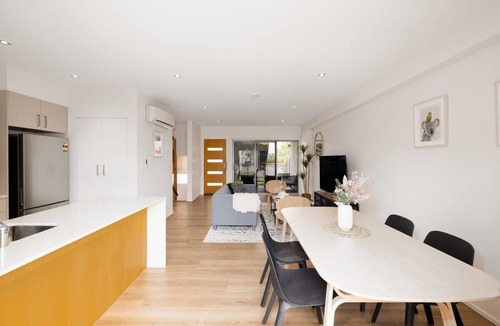 Morningside House | Netflix，Peaceful 3BR Morningside Gem: Cozy Retreat