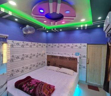 Mayapur Hotel | New suvam lodge & hotel