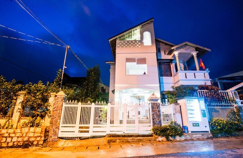 Phuong House | Nha Cua An 2