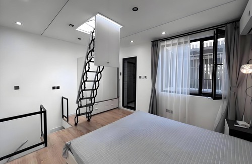 Jinsong Panjiayuan Apartment | Nice 1br duplex Apartment with Roof terrace in Beijing downtown
