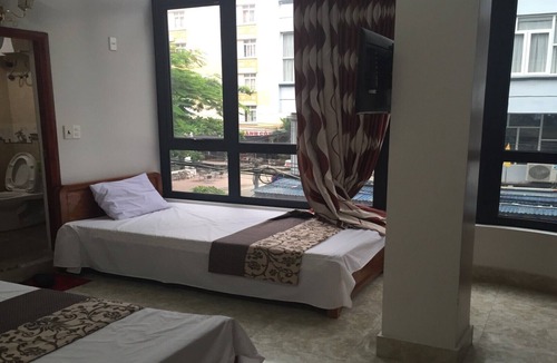 Cat Ba Hotel | Nice private room, great location, best service