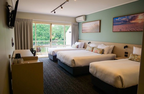 Nerang Hotel | Nightcap at Hinterland Hotel