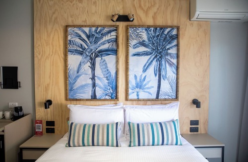 Cardwell Hotel | Nightcap at Marine Hotel
