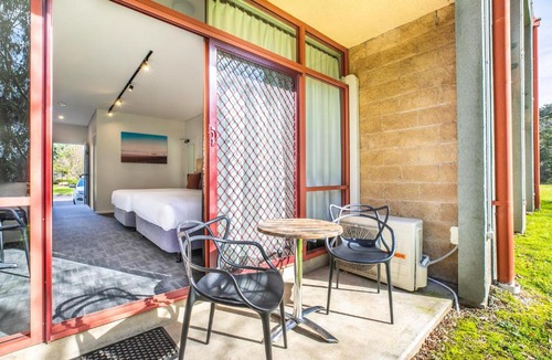Mount Evelyn Hotel | Nightcap at York on Lilydale