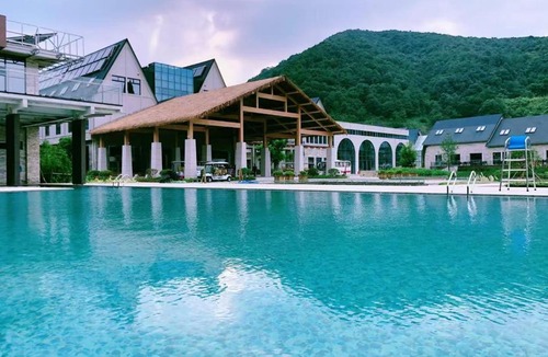 Ningbo Hotel | Ningbo Lake Forest Resort