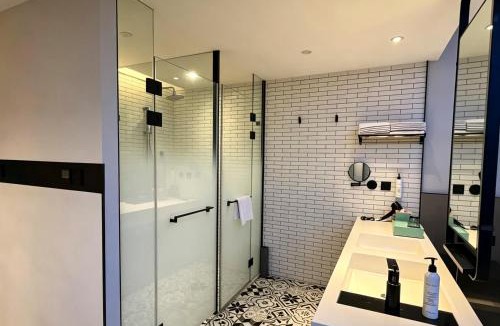 Zhonggongmiao Hotel | Ningbo Wanda Moments Hotel