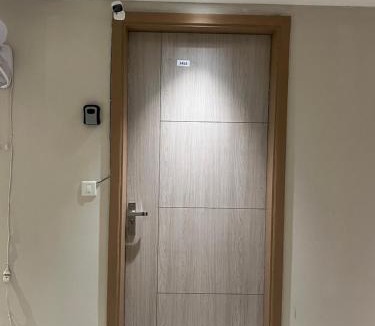 Greater Noida Apartment | Nirvana by Urban Retreat Suite Near Expo Mart
