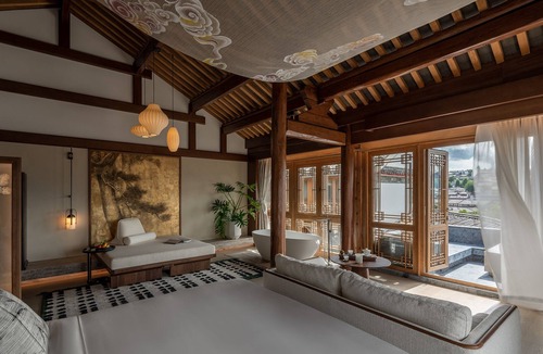 Dayan Old Town Hotel | NMAN QIANXUE CASTLE