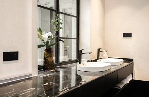 Zhifu Hotel | No. 53 Chaoyang Street Hotel