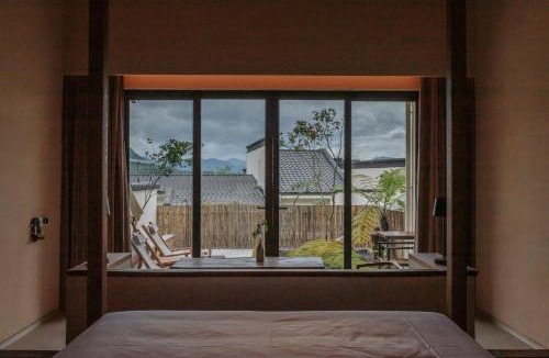 Yi County House | Nomadland hotel