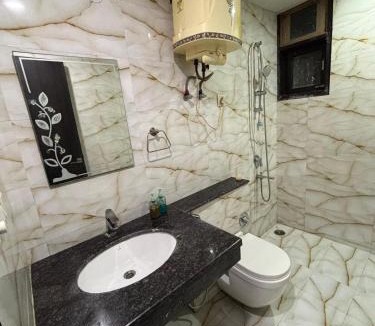 Taj Ganj Apartment | Noori