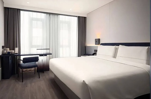 Haining Road Hotel | North Bund Light Stay Hotel Shanghai