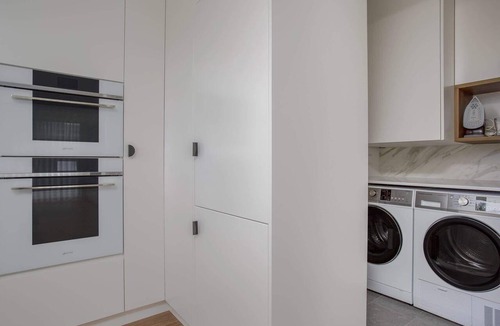Freshwater Apartment | North-East Facing Modern 2-bed Apartment