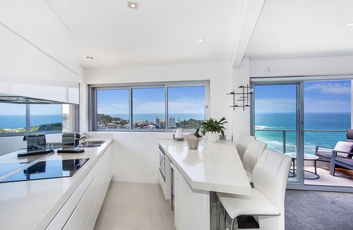 Queenscliff Apartment | NORTHERN MANLY-LUXURY- 260* VIEWS-METRES TO BEACHES-BARS-SHOPSS