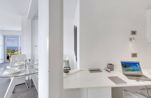 Queenscliff Apartment | NORTHERN MANLY-LUXURY- 260* VIEWS-METRES TO BEACHES-BARS-SHOPSS