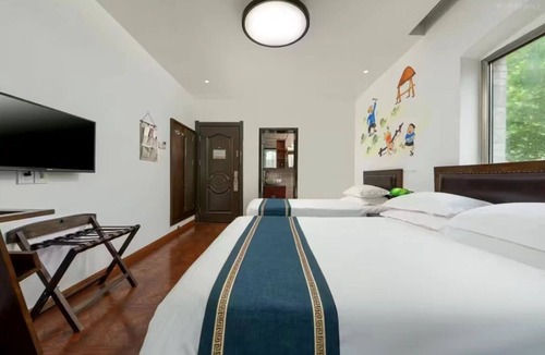 Dongcheng Hotel | Nostalgia Hotel (Beijing Confucius Temple and Imperial College Museum & Gui Street）