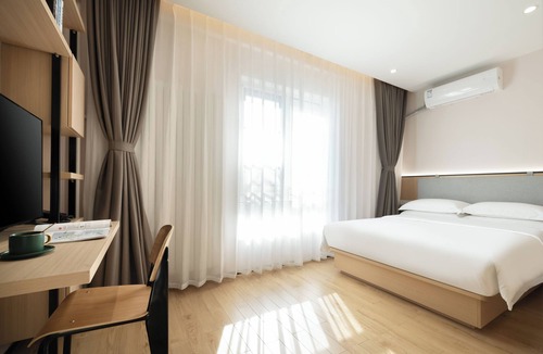 Beijing Hotel | Nostalgia S Hotel(Beijing Liangxiang University Town）