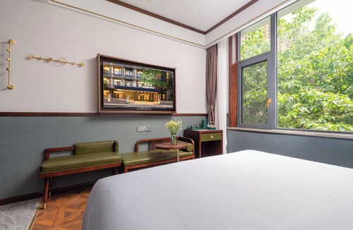 Gaoxin Hotel | Nostalgia S Hotel(Chengdu KuanZhai Alley）