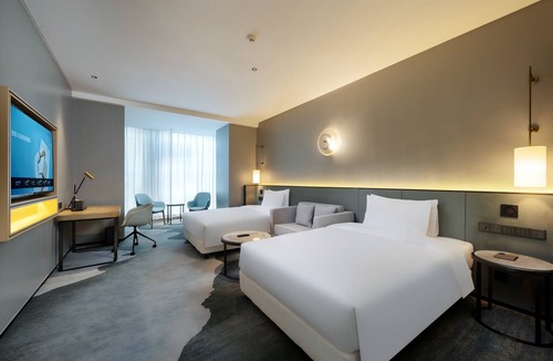 Donghu District Hotel | Novotel Haikou West Coast
