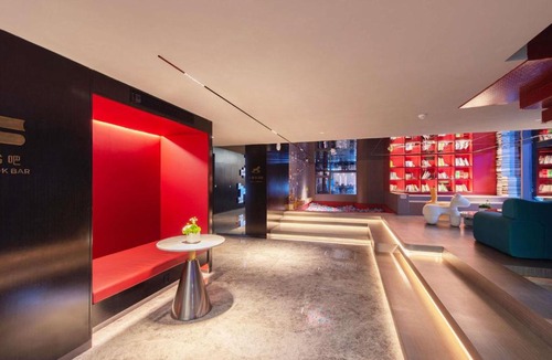 Xishan Hotel | Novotel Living Yunnan Dianchi Times