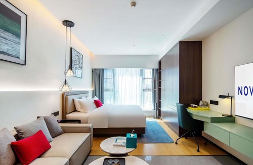 Xishan Hotel | Novotel Living Yunnan Dianchi Times