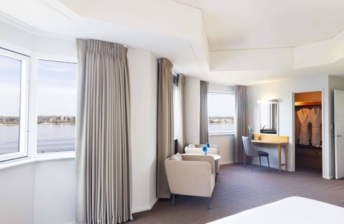 Perth Central Business District Hotel | Novotel Perth Langley