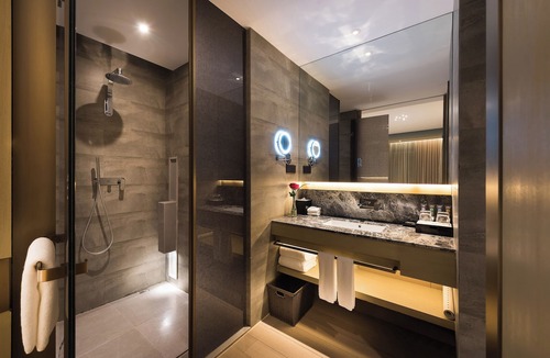 Pudong Hotel | Novotel Shanghai Clover